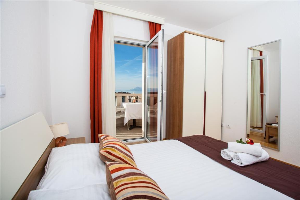 Villa Luce Mit Pool Makarska Exterior foto