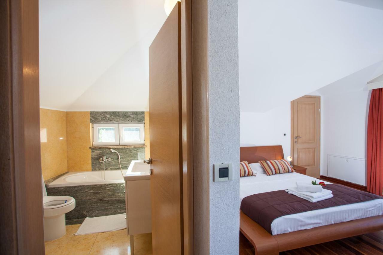 Villa Luce Mit Pool Makarska Cameră foto